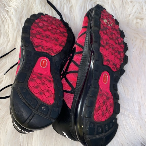 NIKE Air max athletic shoes - Picture 11 of 16